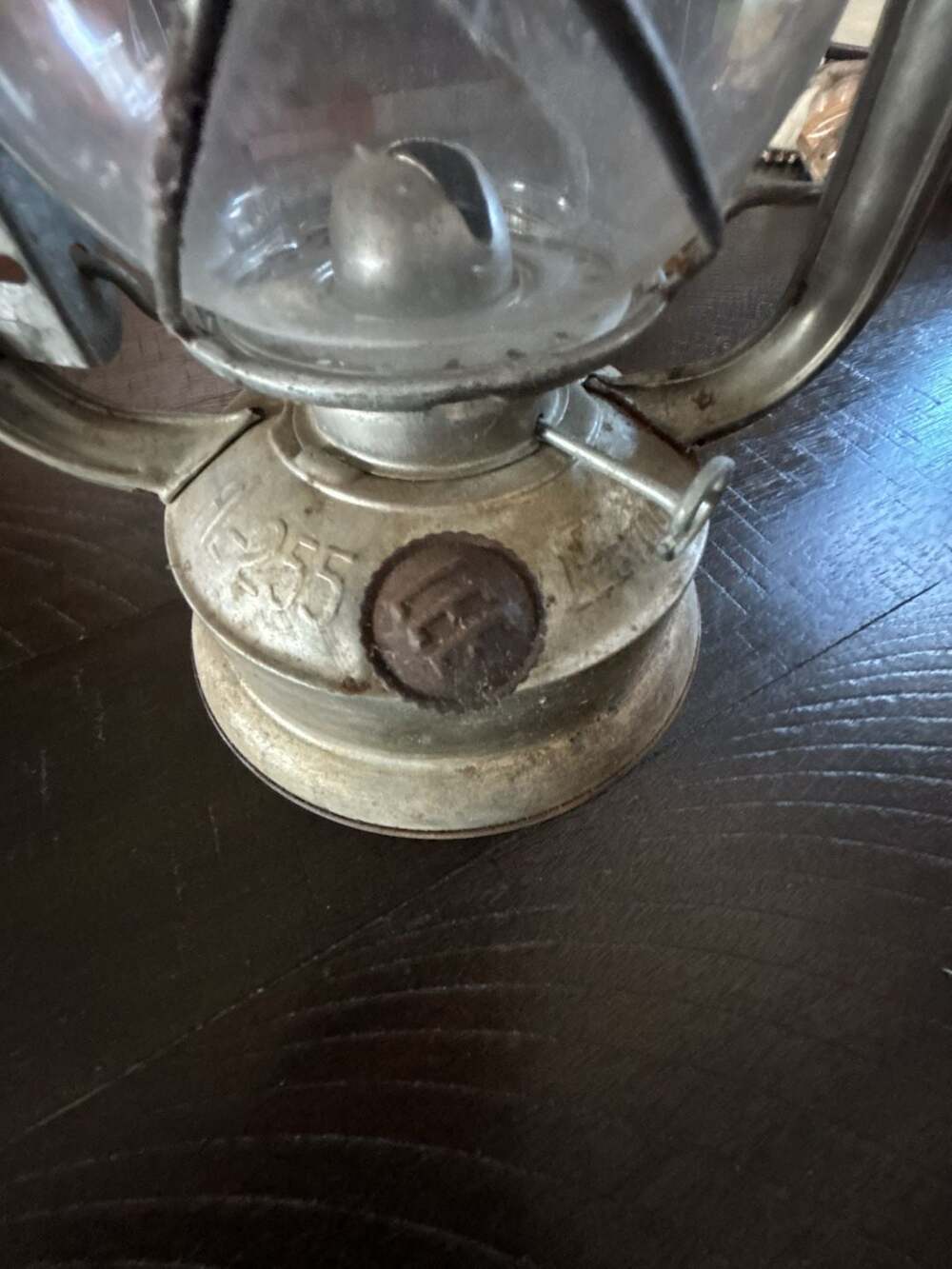 Vintage Wang Guang 255 Kerosene Hurricane Lantern